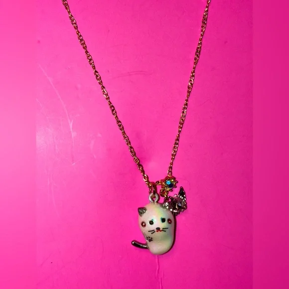 BETSEY JOHNSON SET Pearl Critters Cat Kitten Necklace & Mismatched Earrings NWT
